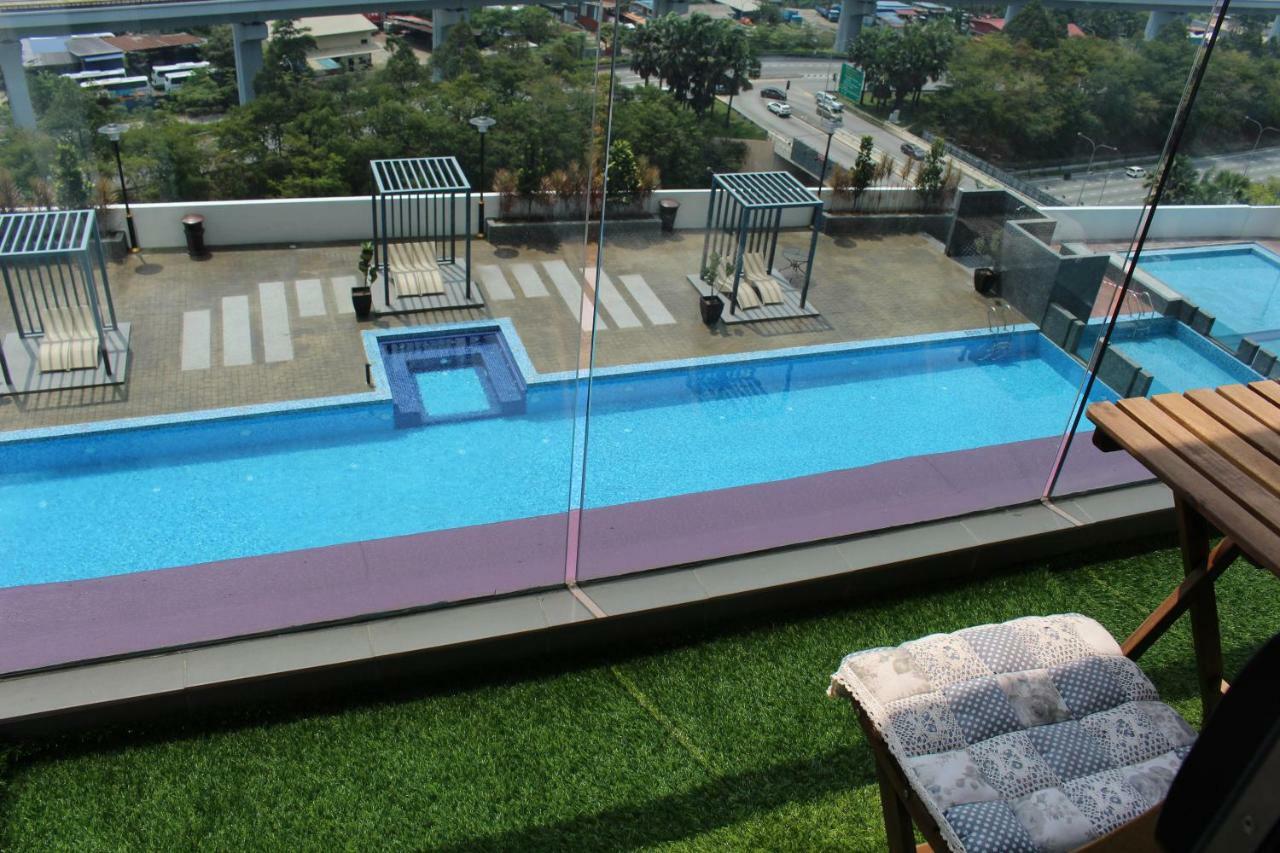Mlh Deluxe Studio Suites @ Landmark Residence Cheras Exteriér fotografie